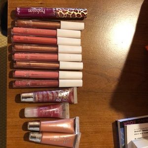 Lip gloss set- comes with all 13